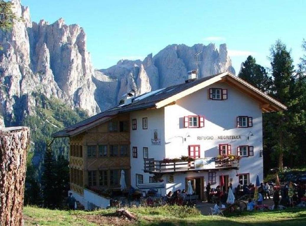 Отель Rifugio Negritella Поцца-ди-Фасса Экстерьер фото